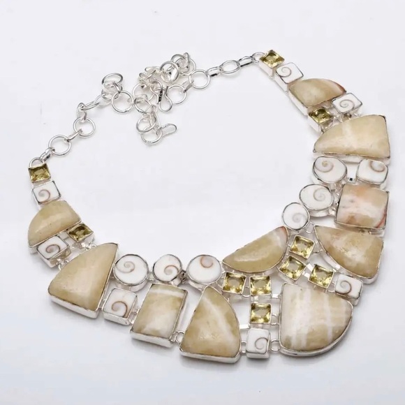Yellow Lace Agate and Shiva Shell Necklace